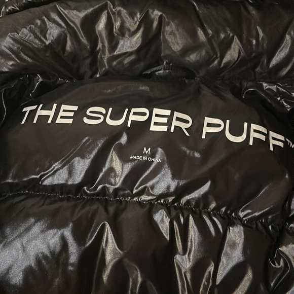 Aritzia The Super Puff, black shiny, M - Picture 2 of 3